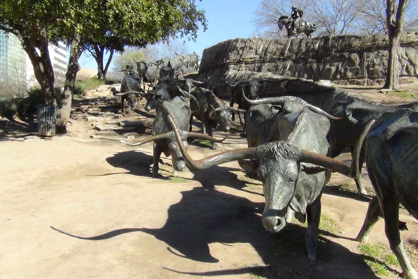 Dallas: Welcome to Dallas 3-Hour Small Group Tour by Van thumbnail