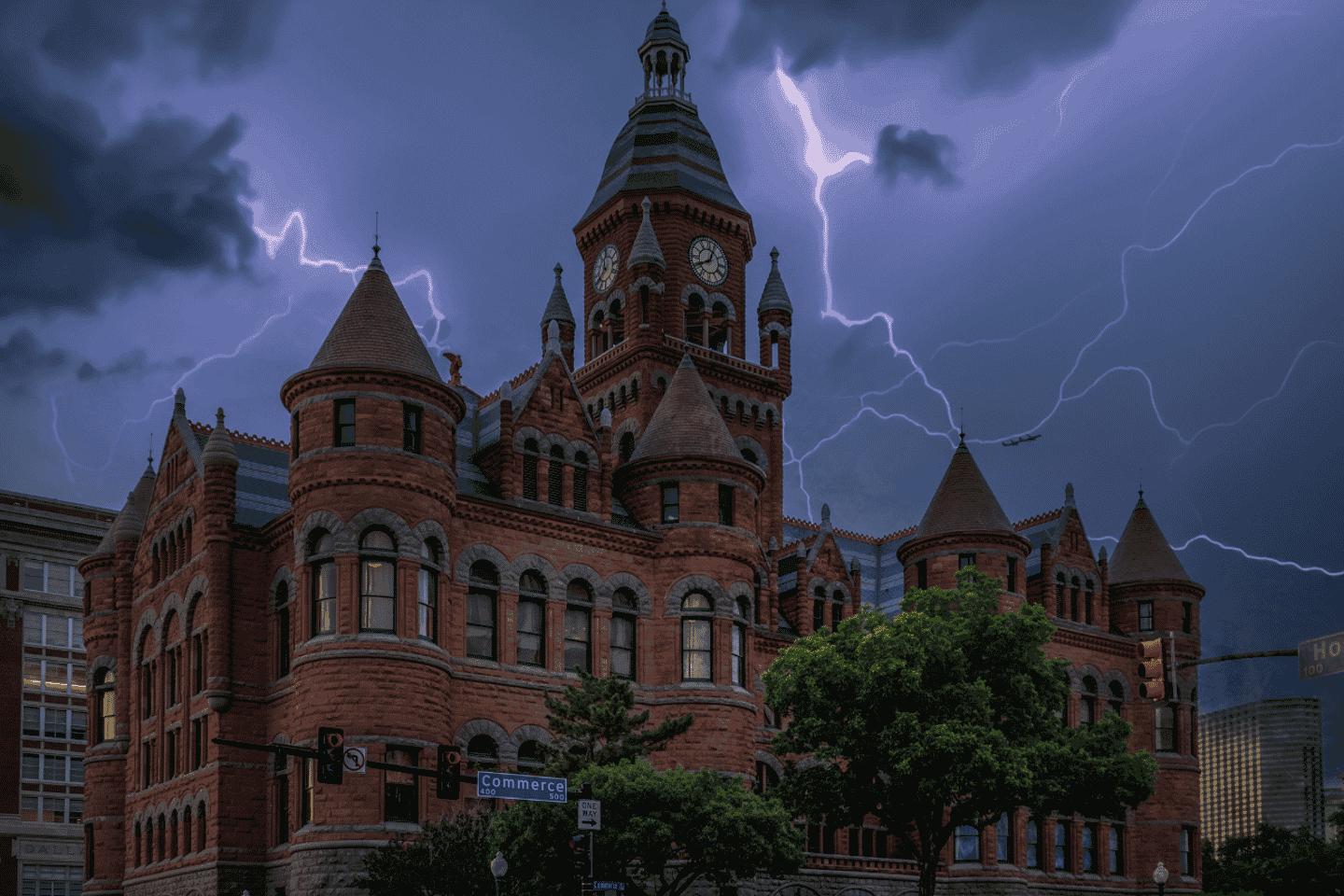Dallas: Historic West End Ghost Walking Tour thumbnail