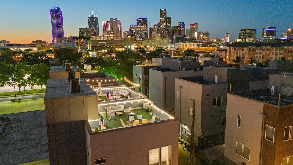 Enjoy your space with absolute peace of mind in our gated community.